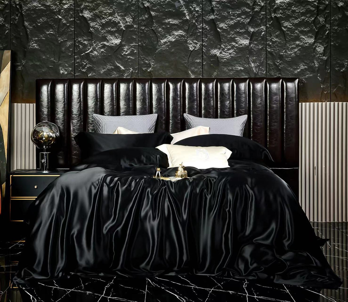 Midnight Black 25 Momme silk bedding set