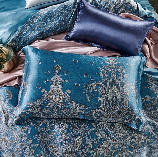 16 Momme Starry Sky Printed Silk Bedding Set - image 3