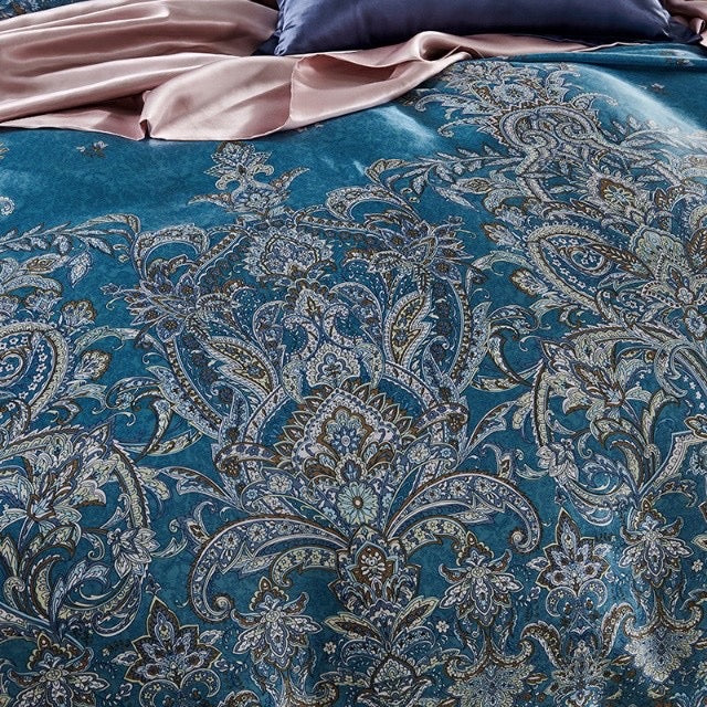 16 Momme Starry Sky Printed Silk Bedding Set - image 4
