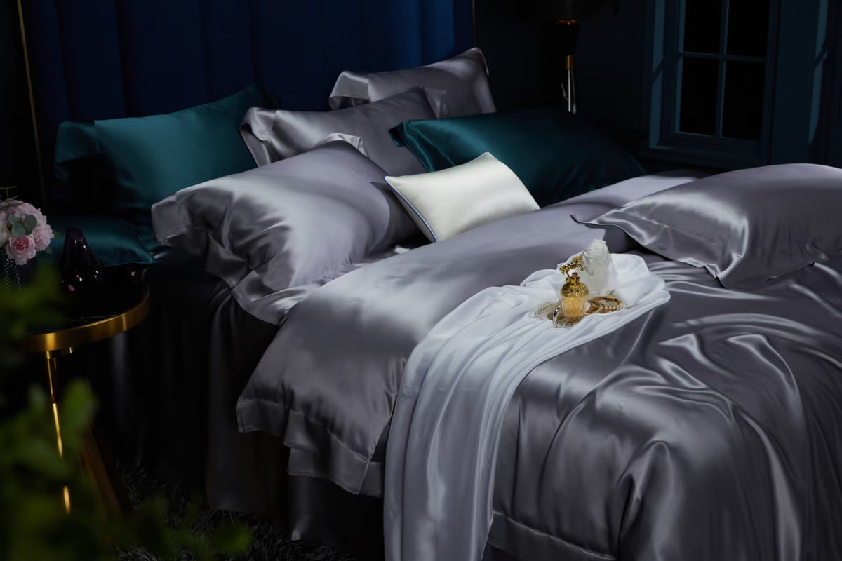 19 Momme Bluish Gray Silk Bedding Set