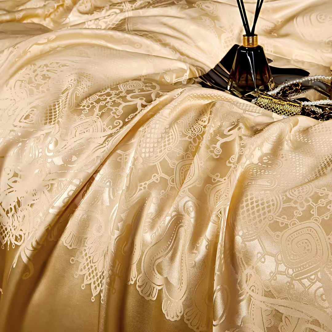 19 Momme Gold Jacquard Silk Bedding Set