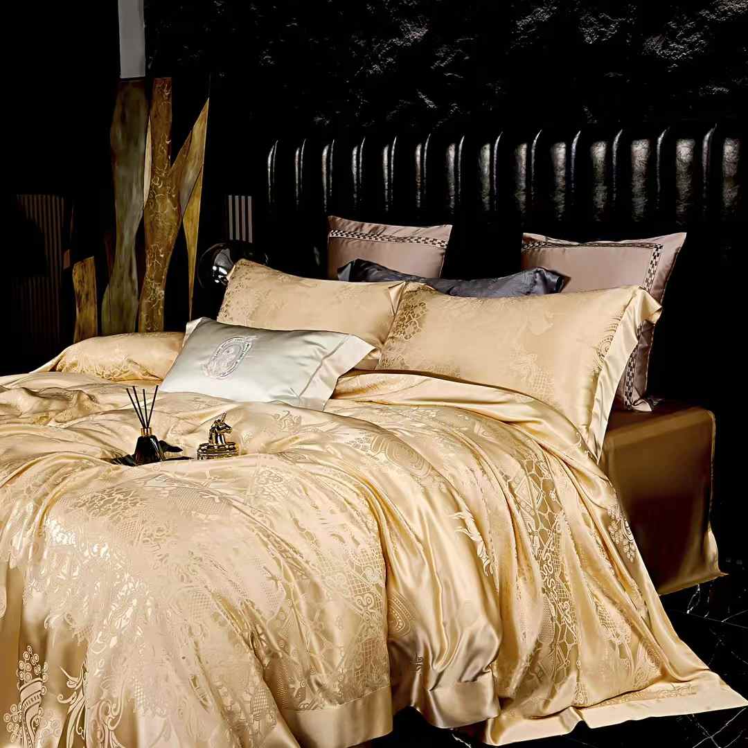 19 Momme Gold Jacquard Silk Bedding Set