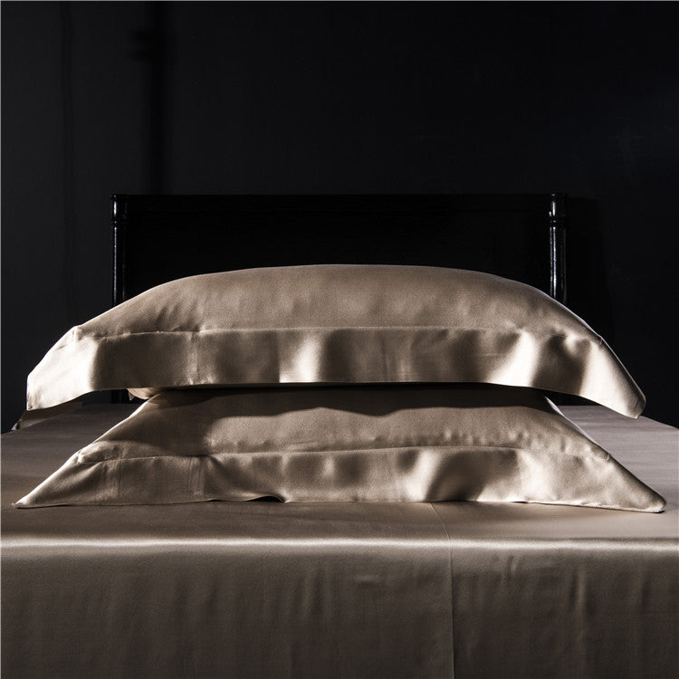 25 Momme Dark Gold Silk Bedding Set — Detail 1