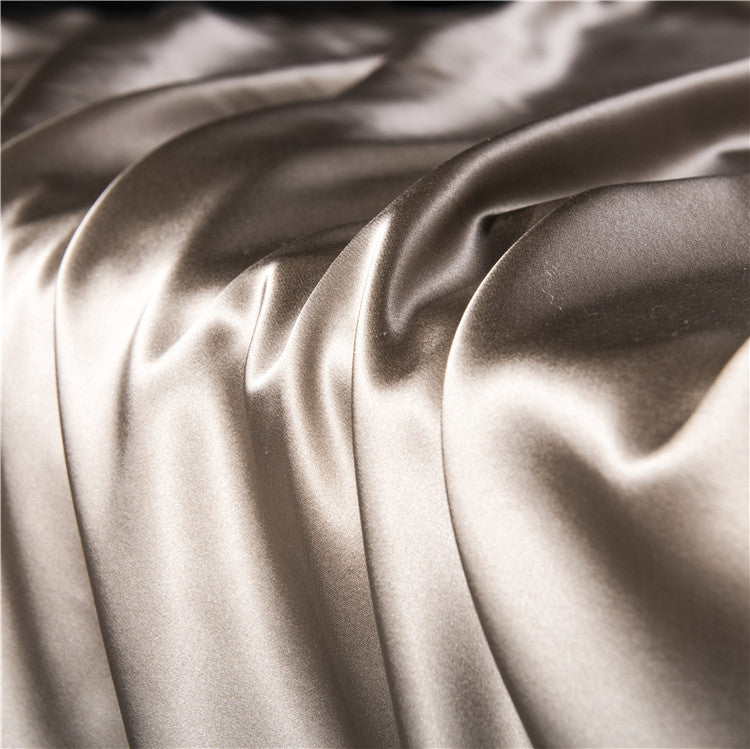 25 Momme Dark Gold Silk Bedding Set — Detail 3