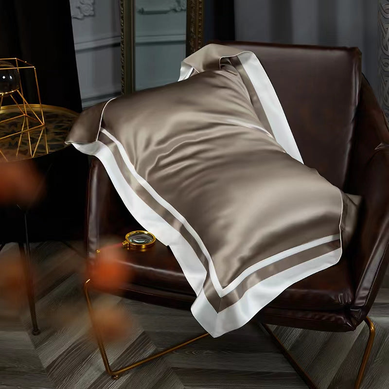 25 Momme Dark Gold Wide-Border Silk Bedding Set