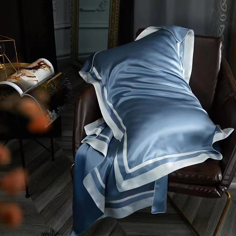 25 Momme Dusty Blue Wide-Border Silk Bedding Set
