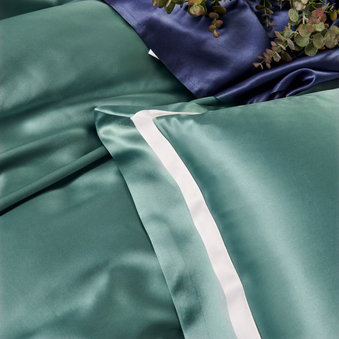 25 Momme Sage Wide-Border Silk Bedding Set