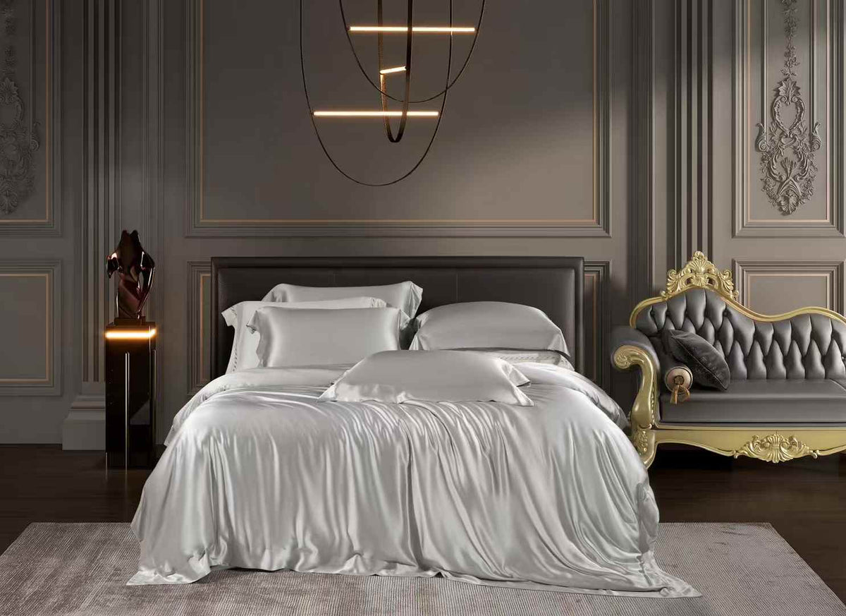 Silver 25 Momme silk bedding set