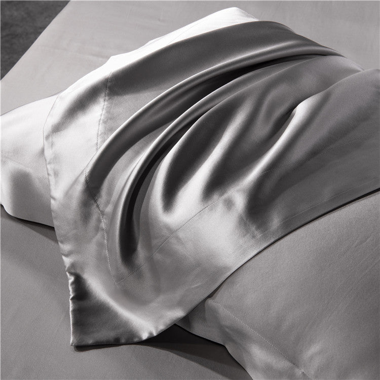 25 Momme Silver Silk Bedding Set — Detail 1