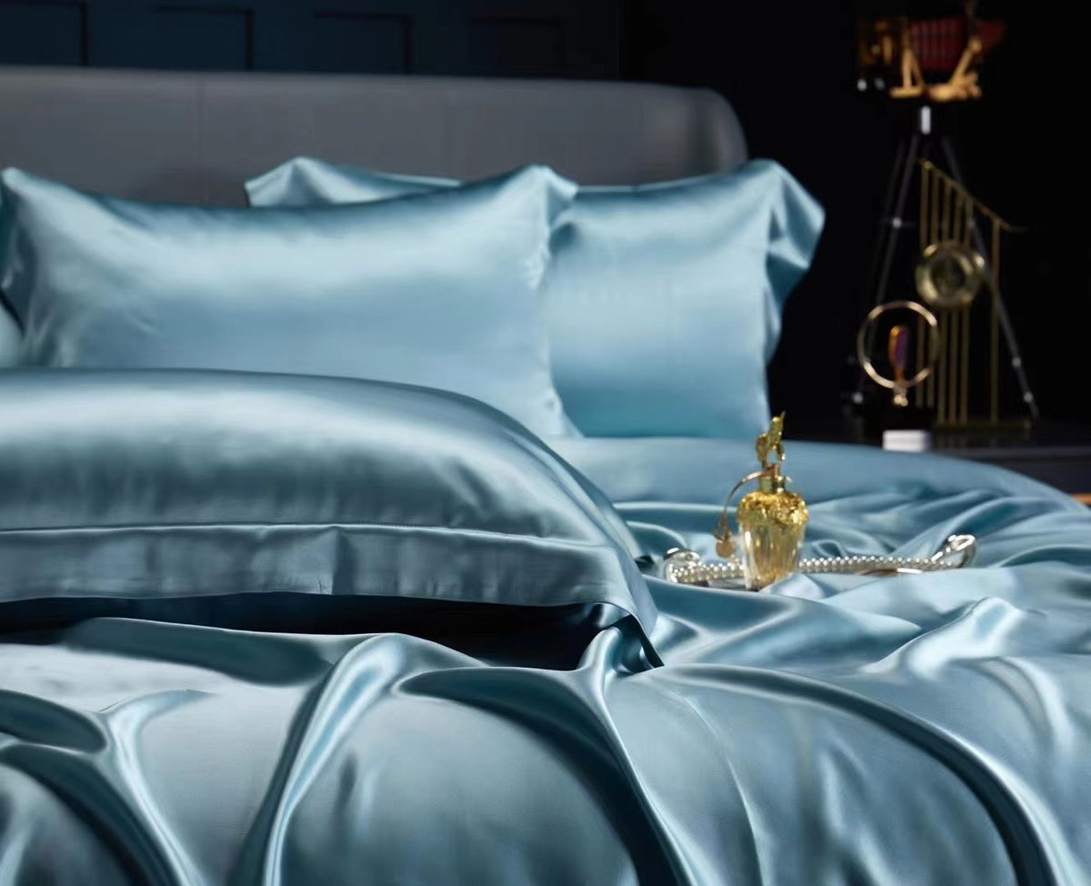 Winter Sky 25 Momme silk bedding set