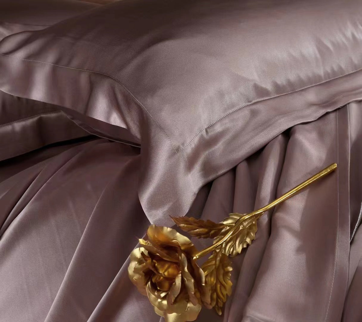 Wistful Mauve 25 Momme silk bedding set