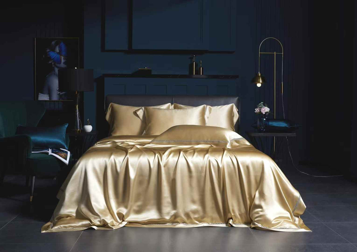 30 Momme Champagne Gold Lace Silk Bedding Set