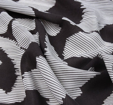 BUGUIZE - 16 momme Black White Stripes Print Silk Crepe de Chine Fabric - 140cm wide by the Yard